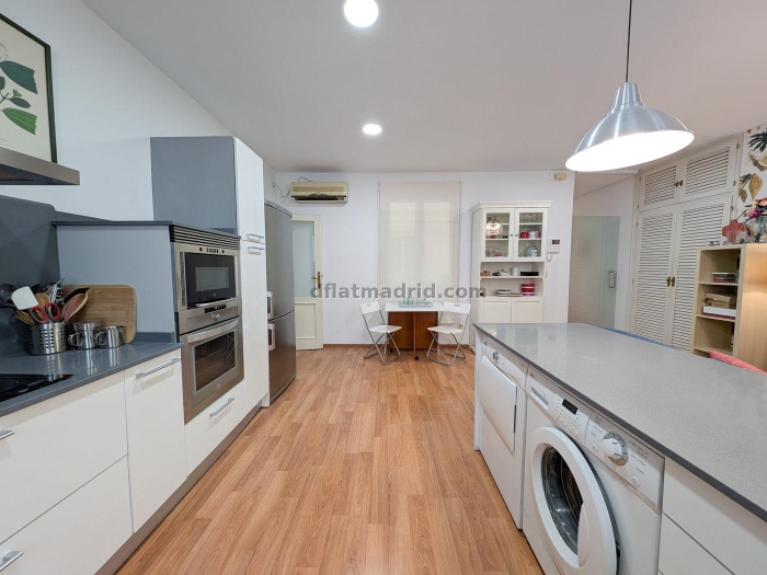 Apartamento en Chamberi de 2 Dormitorios #1989 en Madrid
