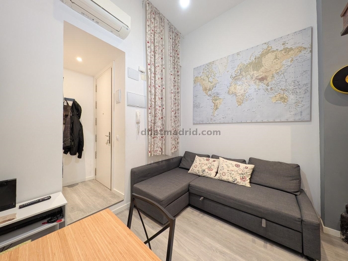 Apartamento Acogedor en Centro de 2 Dormitorios #1994 en Madrid
