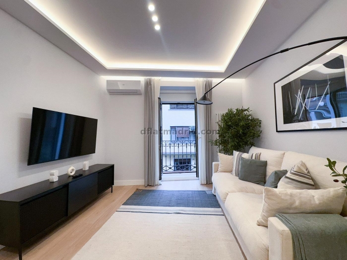 Spacious Apartment in Centro of 3 Bedrooms #1999 in Madrid