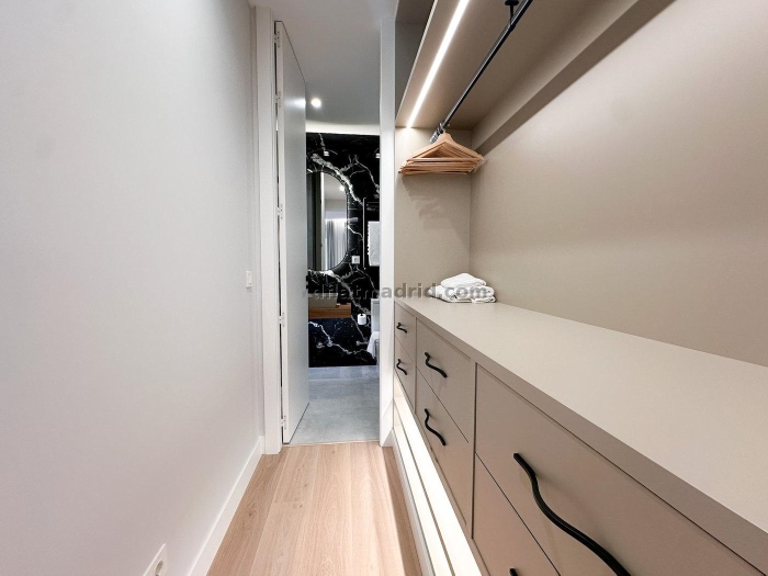Spacious Apartment in Centro of 3 Bedrooms #1999 in Madrid