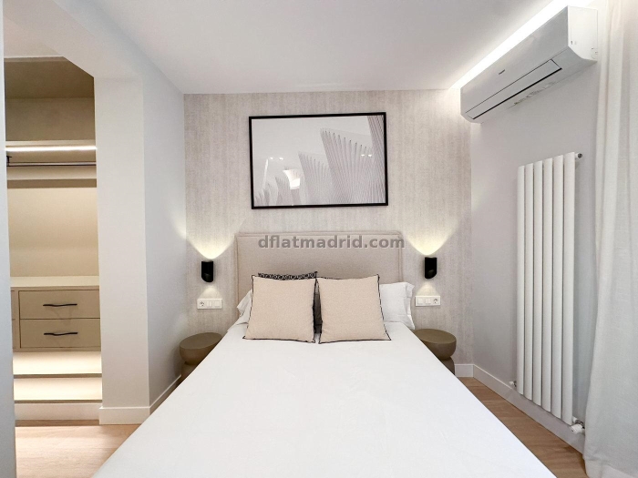 Spacious Apartment in Centro of 3 Bedrooms #1999 in Madrid