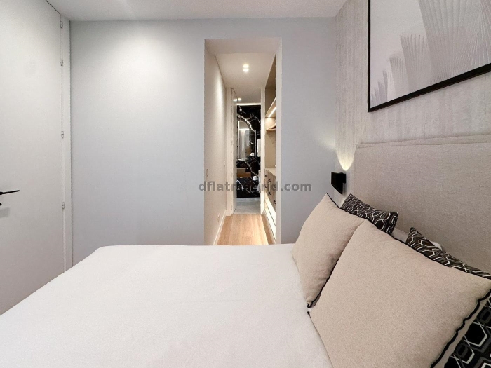 Spacious Apartment in Centro of 3 Bedrooms #1999 in Madrid