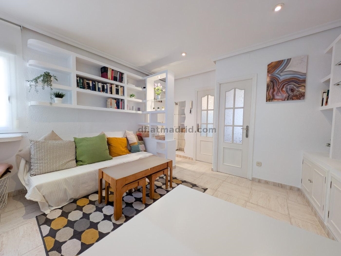 Apartamento Tranquilo en Arganzuela de 2 Dormitorios #1854 en Madrid