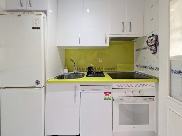 Apartamento Tranquilo en Arganzuela de 2 Dormitorios #1854 en Madrid