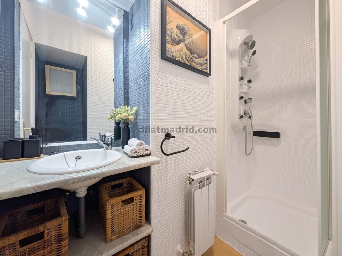 Quiet Apartment in Salamanca of 2 Bedrooms #2002 in Madrid