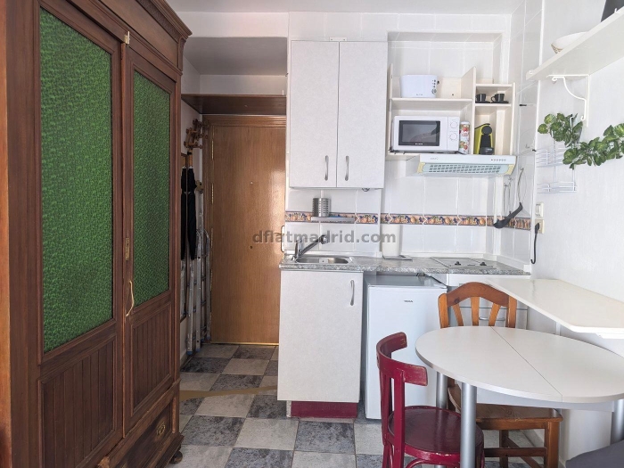 Apartment with Balcony in Madrid Center #2004 in Madrid