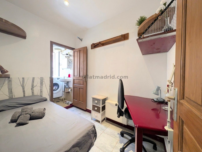 Apartment with Balcony in Madrid Center #2004 in Madrid