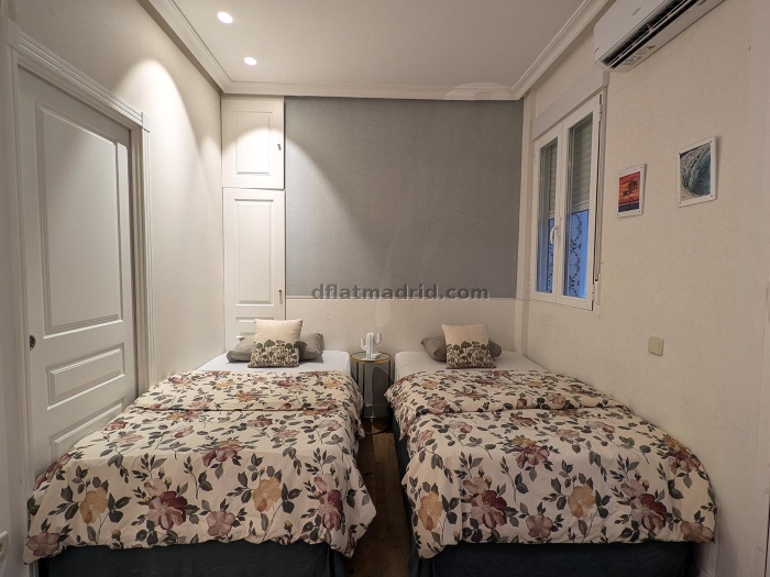Apartamento Amplio en Retiro de 3 Dormitorios #2011 en Madrid