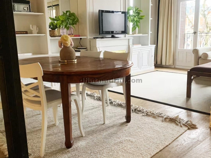 Apartamento Amplio en Retiro de 3 Dormitorios #2011 en Madrid