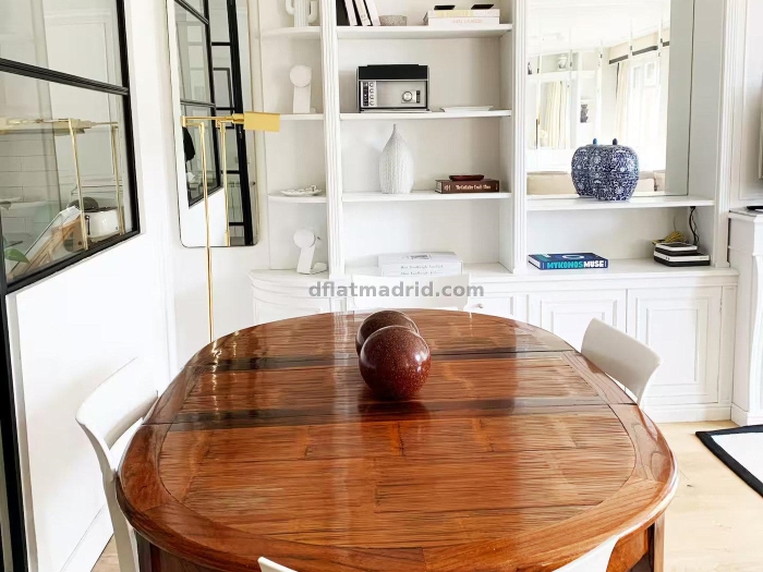 Apartamento Amplio en Retiro de 3 Dormitorios #2011 en Madrid