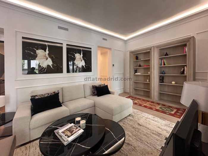 Apartamento Amplio en Salamanca de 3 Dormitorios #2009 en Madrid