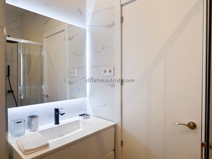 Apartamento Amplio en Salamanca de 3 Dormitorios #2009 en Madrid