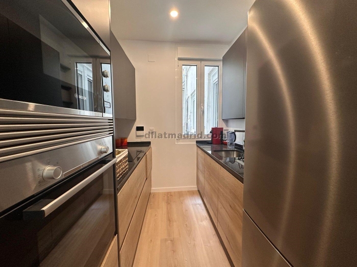 Apartamento Amplio en Salamanca de 3 Dormitorios #2009 en Madrid