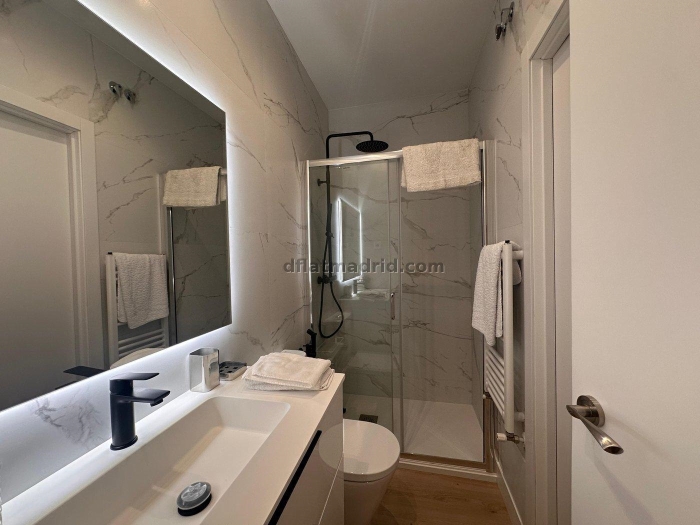 Apartamento Amplio en Salamanca de 3 Dormitorios #2009 en Madrid