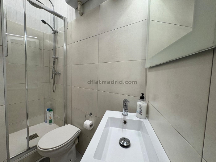 Apartamento en Arganzuela de 2 Dormitorios #2073 en Madrid