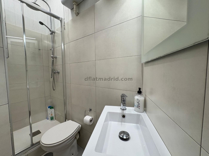 Apartamento en Arganzuela de 2 Dormitorios #2073 en Madrid