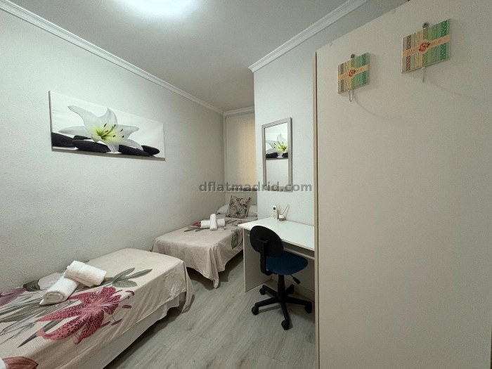 Apartamento en Arganzuela de 2 Dormitorios #2073 en Madrid