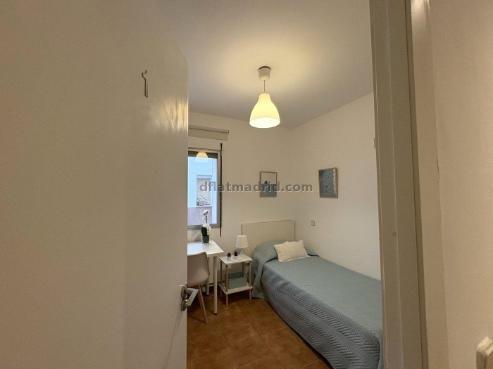 Cosy Apartment in Centro of 4 Bedroom #2070 in Madrid