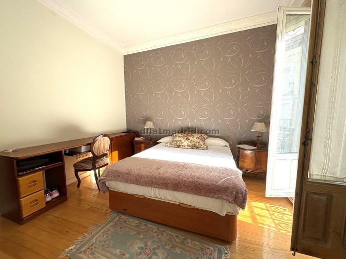 Spacious Apartment in Chamberi of 3 Bedrooms #2058 in Madrid