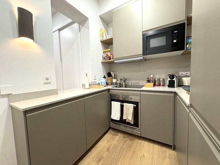 Apartamento en Chamberi de 1 Dormitorio #2076 en Madrid