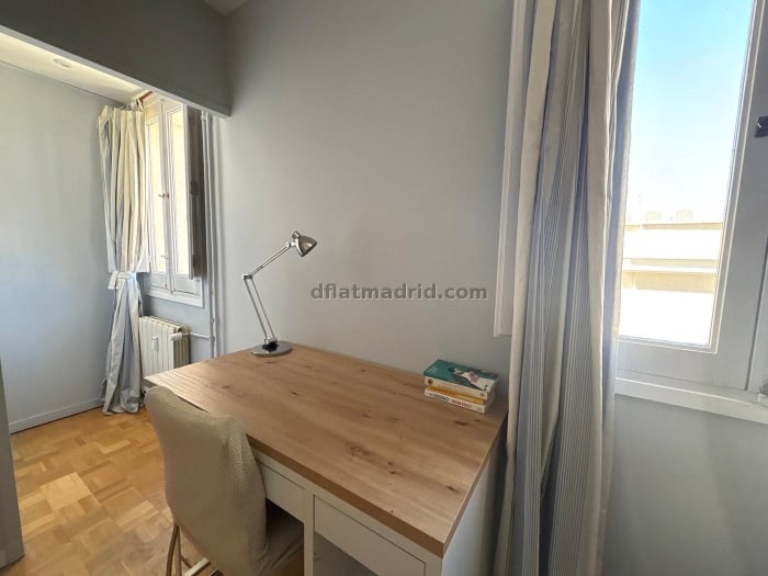 Apartamento Amplio en Salamanca de 3 Dormitorios #2077 en Madrid