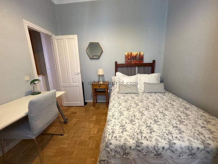 Apartamento Amplio en Salamanca de 3 Dormitorios #2077 en Madrid