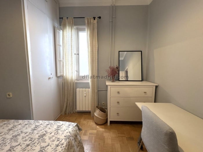 Apartamento Amplio en Salamanca de 3 Dormitorios #2077 en Madrid