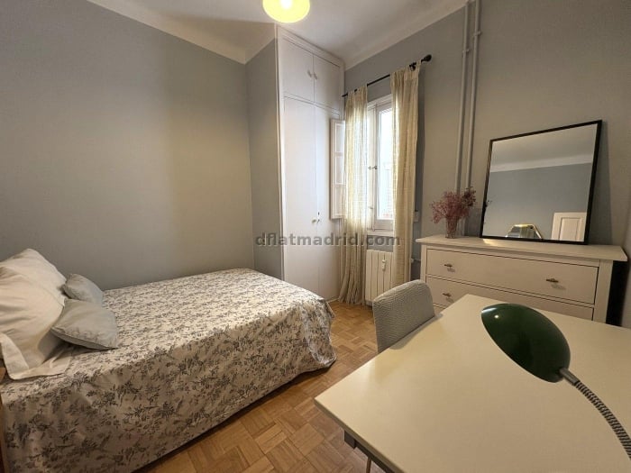 Apartamento Amplio en Salamanca de 3 Dormitorios #2077 en Madrid