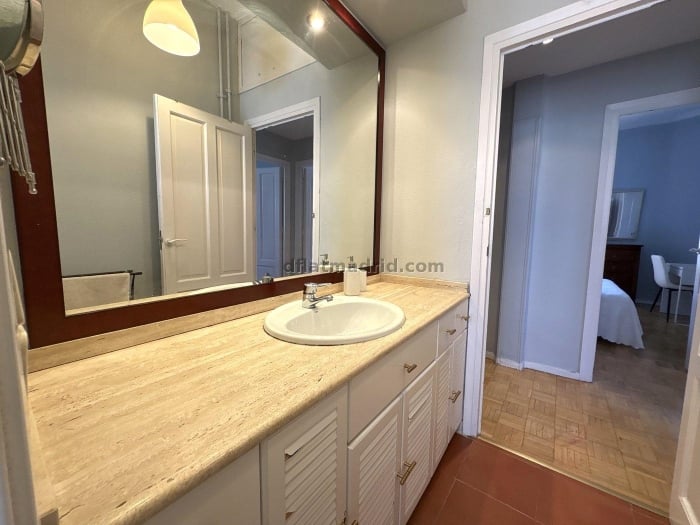 Apartamento Amplio en Salamanca de 3 Dormitorios #2077 en Madrid