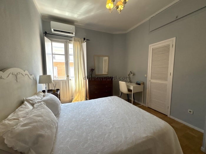 Apartamento Amplio en Salamanca de 3 Dormitorios #2077 en Madrid