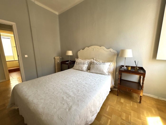 Apartamento Amplio en Salamanca de 3 Dormitorios #2077 en Madrid