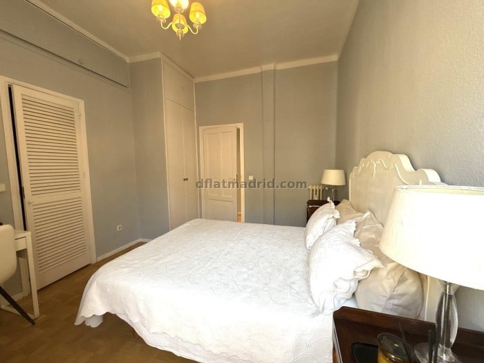 Apartamento Amplio en Salamanca de 3 Dormitorios #2077 en Madrid
