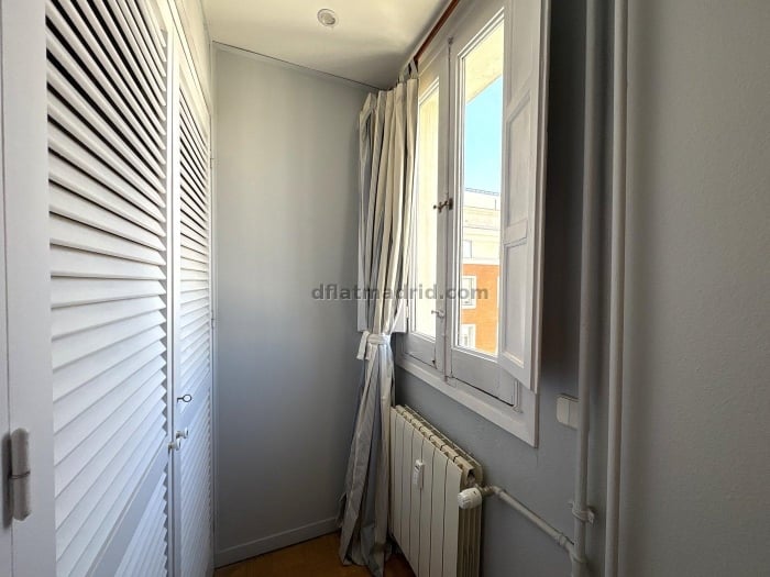 Apartamento Amplio en Salamanca de 3 Dormitorios #2077 en Madrid
