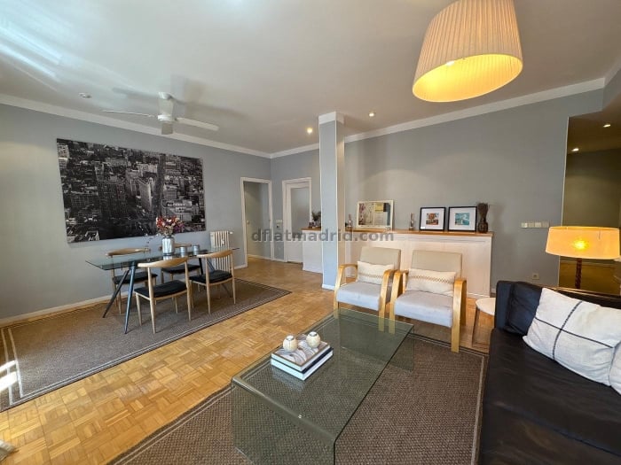 Apartamento Amplio en Salamanca de 3 Dormitorios #2077 en Madrid