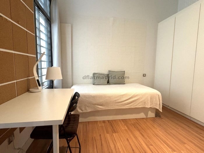 Apartamento Amplio en Arganzuela de 3 Dormitorios #2078 en Madrid