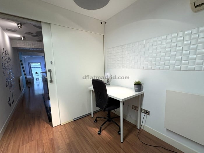 Apartamento Amplio en Arganzuela de 3 Dormitorios #2078 en Madrid