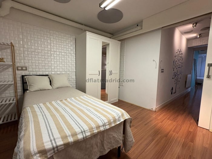 Apartamento Amplio en Arganzuela de 3 Dormitorios #2078 en Madrid