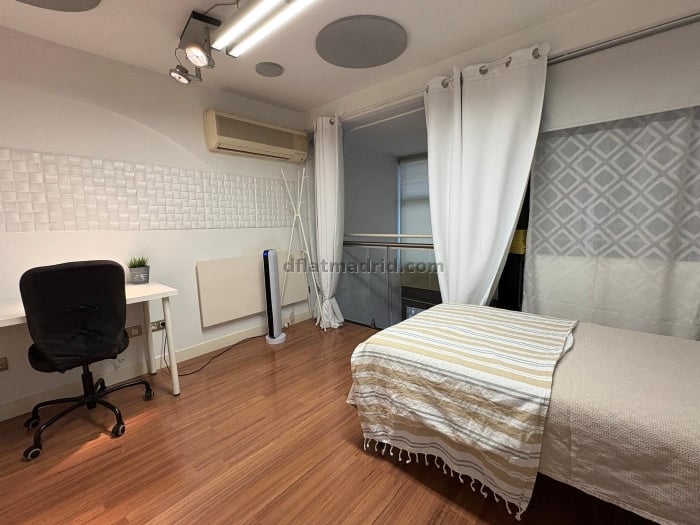Apartamento Amplio en Arganzuela de 3 Dormitorios #2078 en Madrid