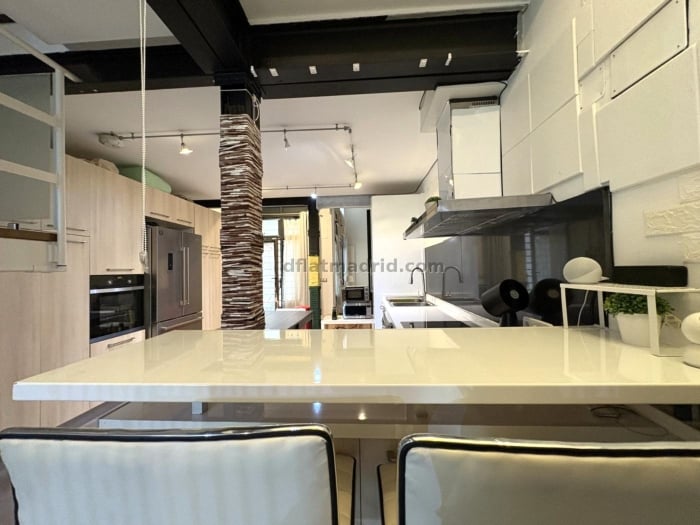 Apartamento Amplio en Arganzuela de 3 Dormitorios #2078 en Madrid