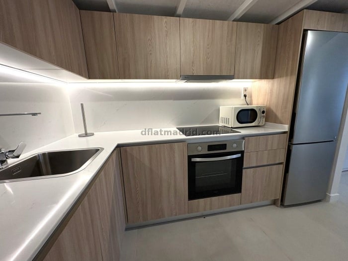 Apartamento Acogedor en Fuencarral de 1 Dormitorio #2084 en Madrid