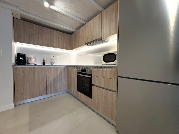 Apartamento Acogedor en Fuencarral de 1 Dormitorio #2084 en Madrid