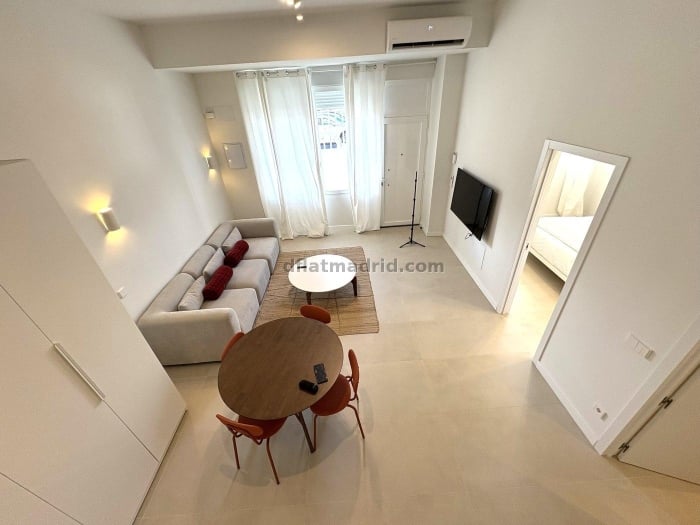 Apartamento Acogedor en Fuencarral de 1 Dormitorio #2084 en Madrid