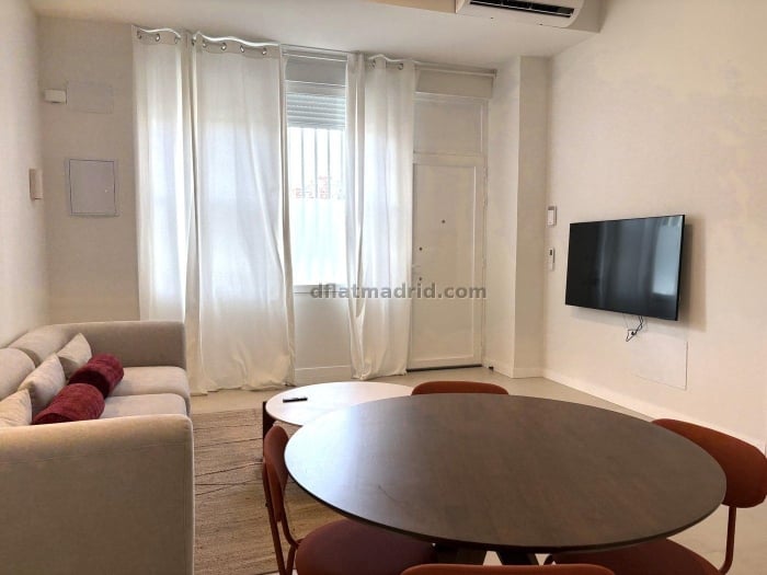 Apartamento Acogedor en Fuencarral de 1 Dormitorio #2084 en Madrid